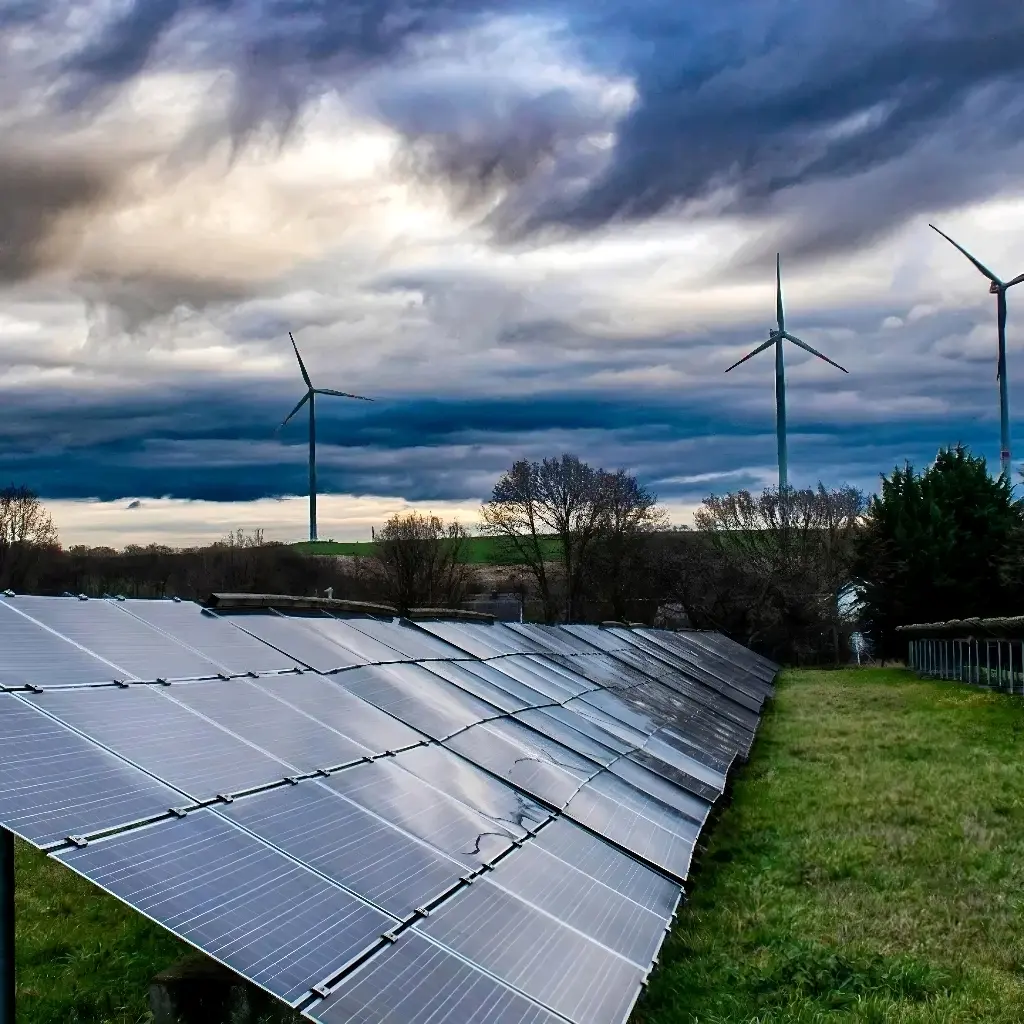 Does Solar PV System Work on Cloudy Days? A Guide for Smart Buyers