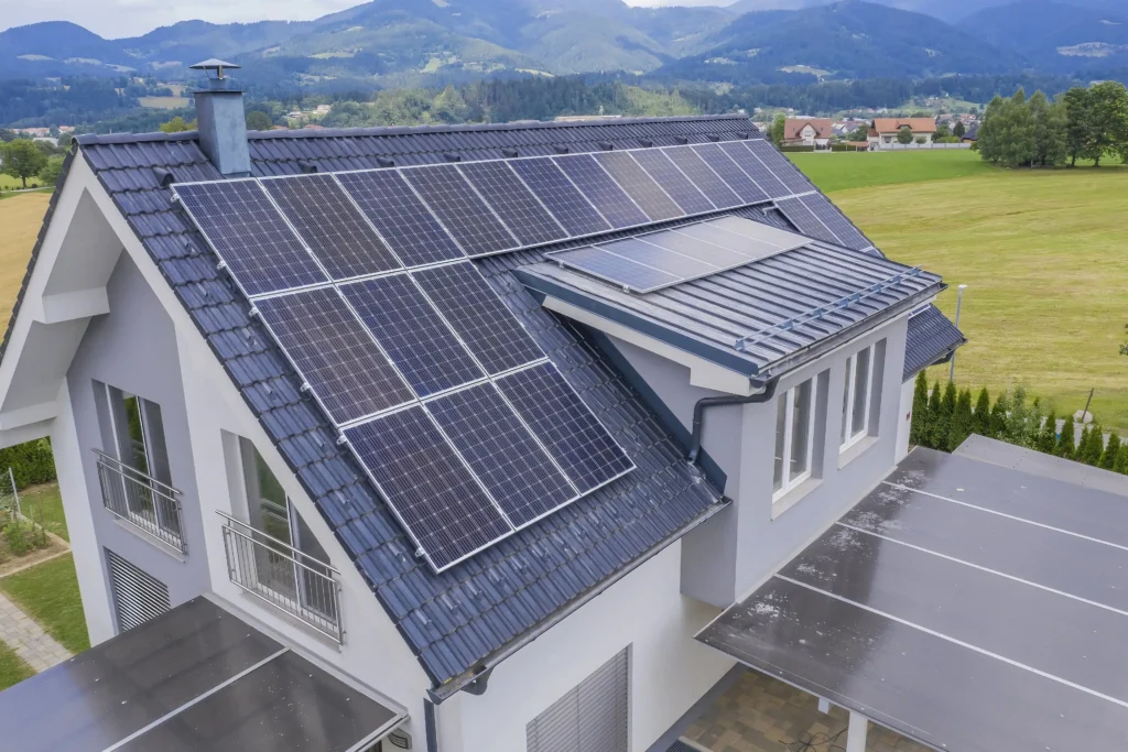 home-rooftop-photovoltaic-1