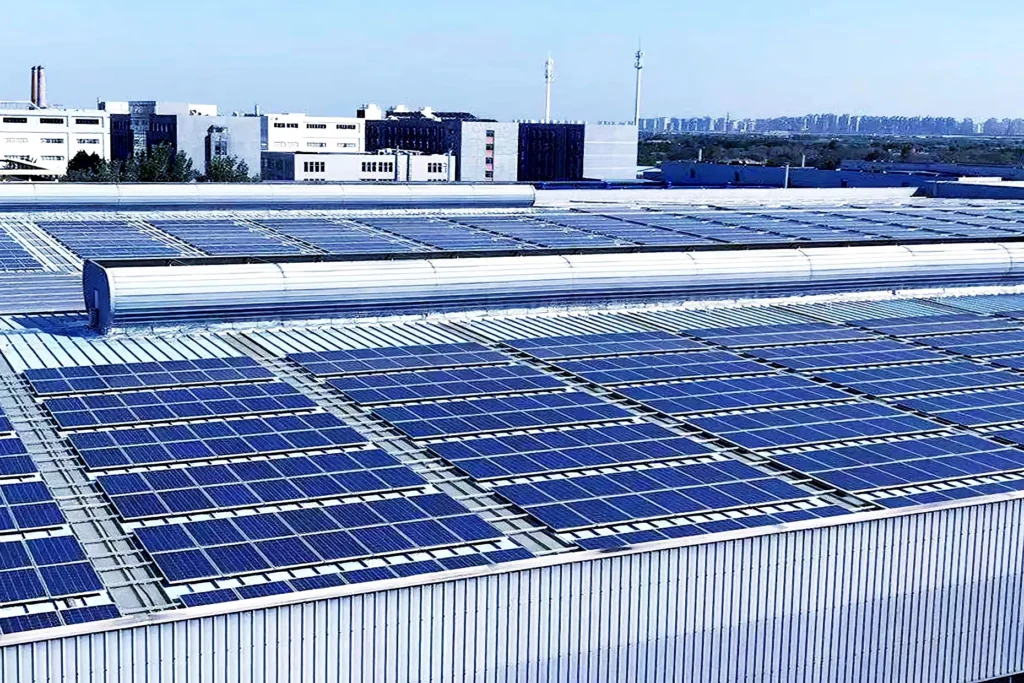 industrial-rooftop-photovoltaic-2