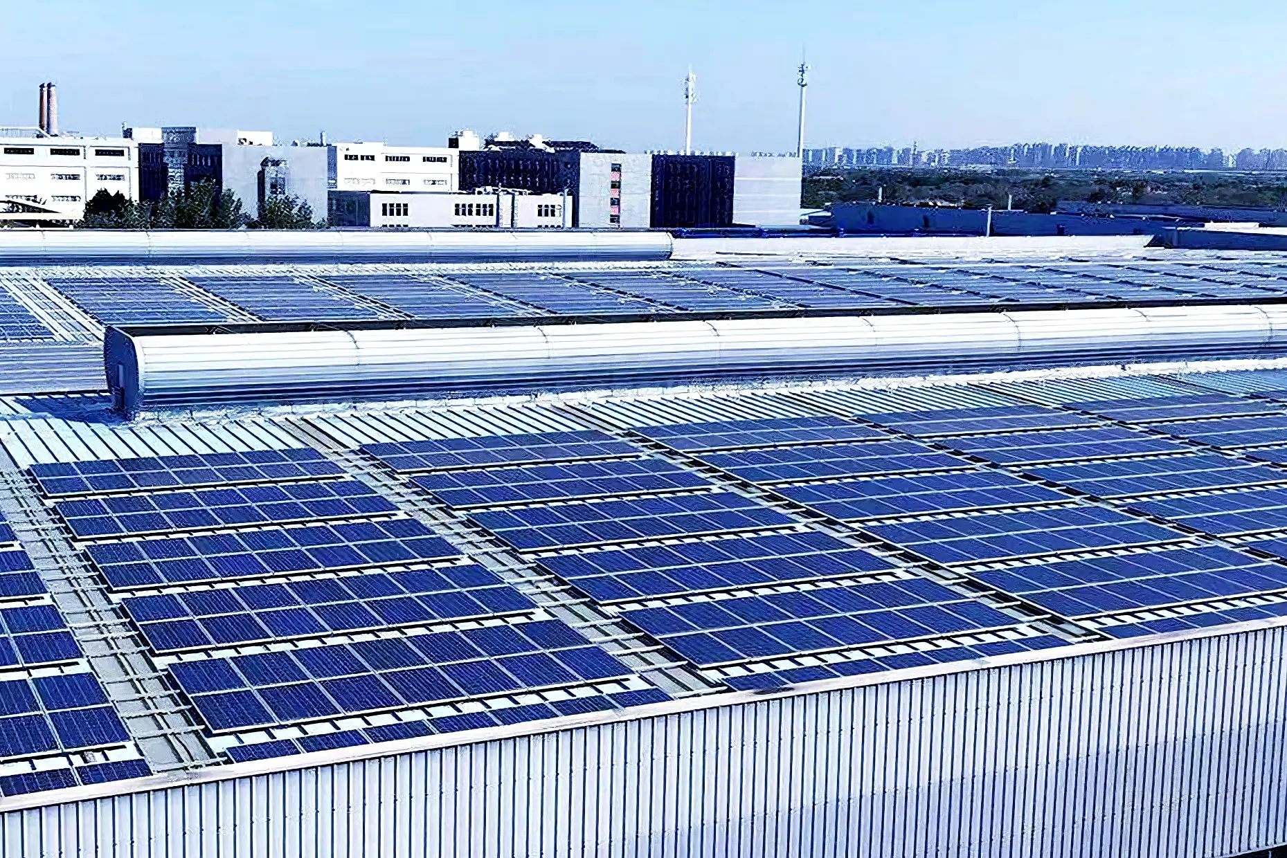 industrial-rooftop-photovoltaic-2
