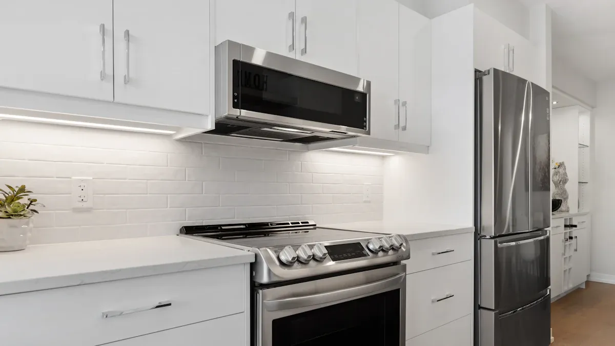 Appliance Colors: 5 Options to Refresh Your Kitchen